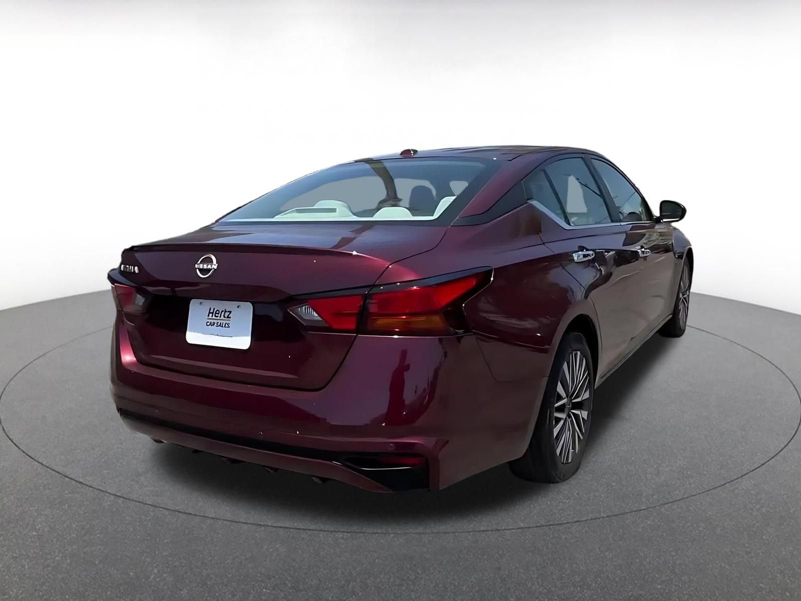 Thumbnail: 2025 Nissan Altima - 14