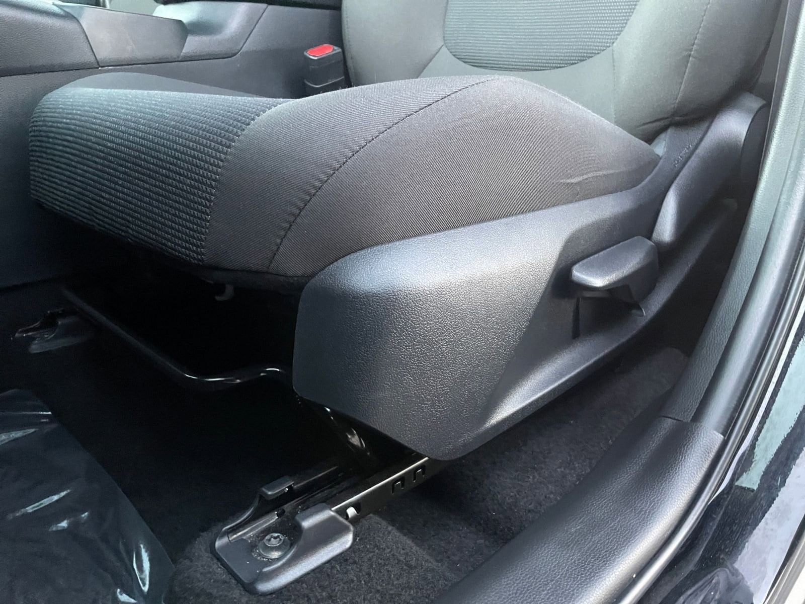 Thumbnail: 2025 Toyota RAV4 - 23