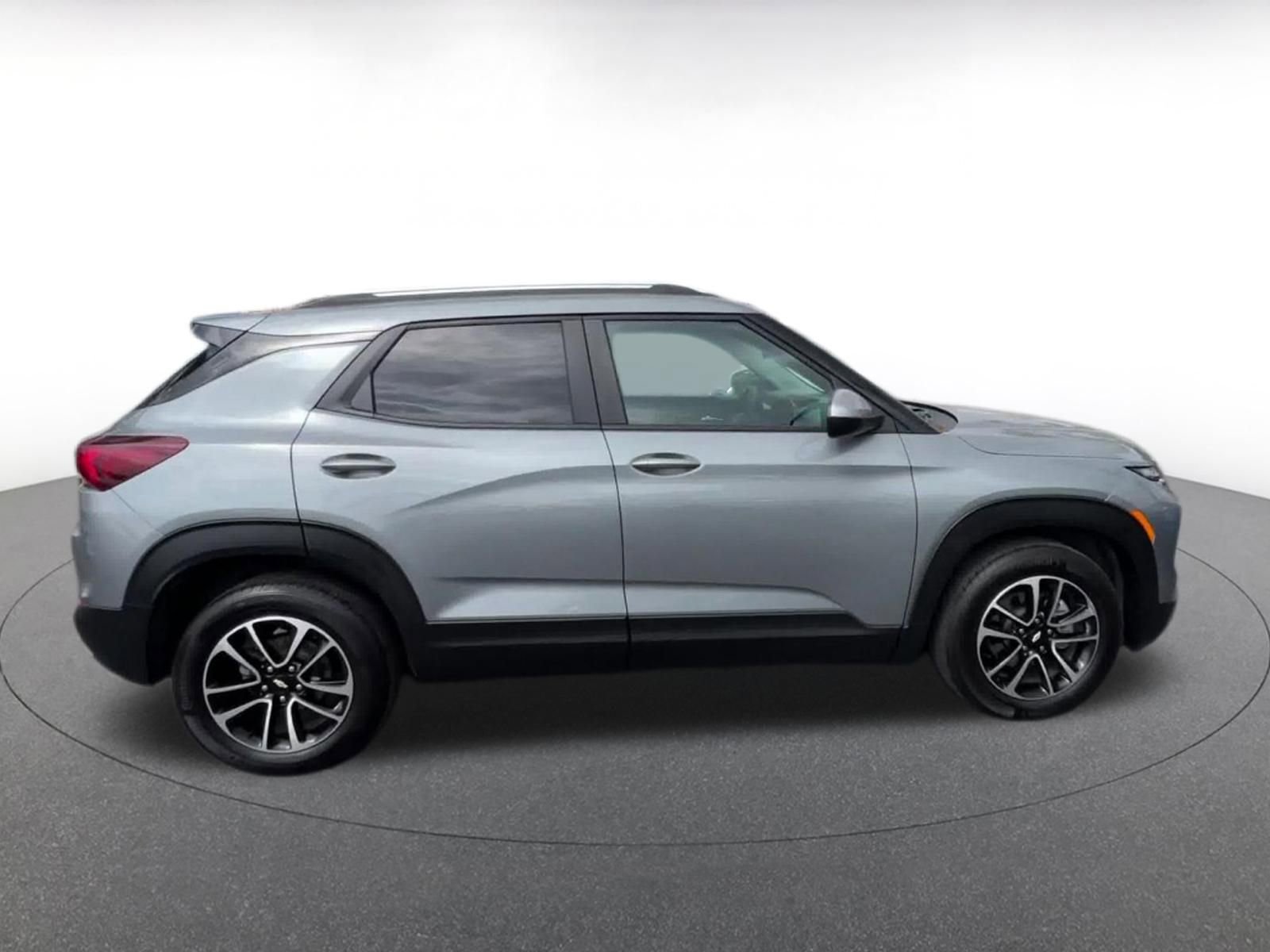 Thumbnail: 2025 Chevrolet TrailBlazer - 16