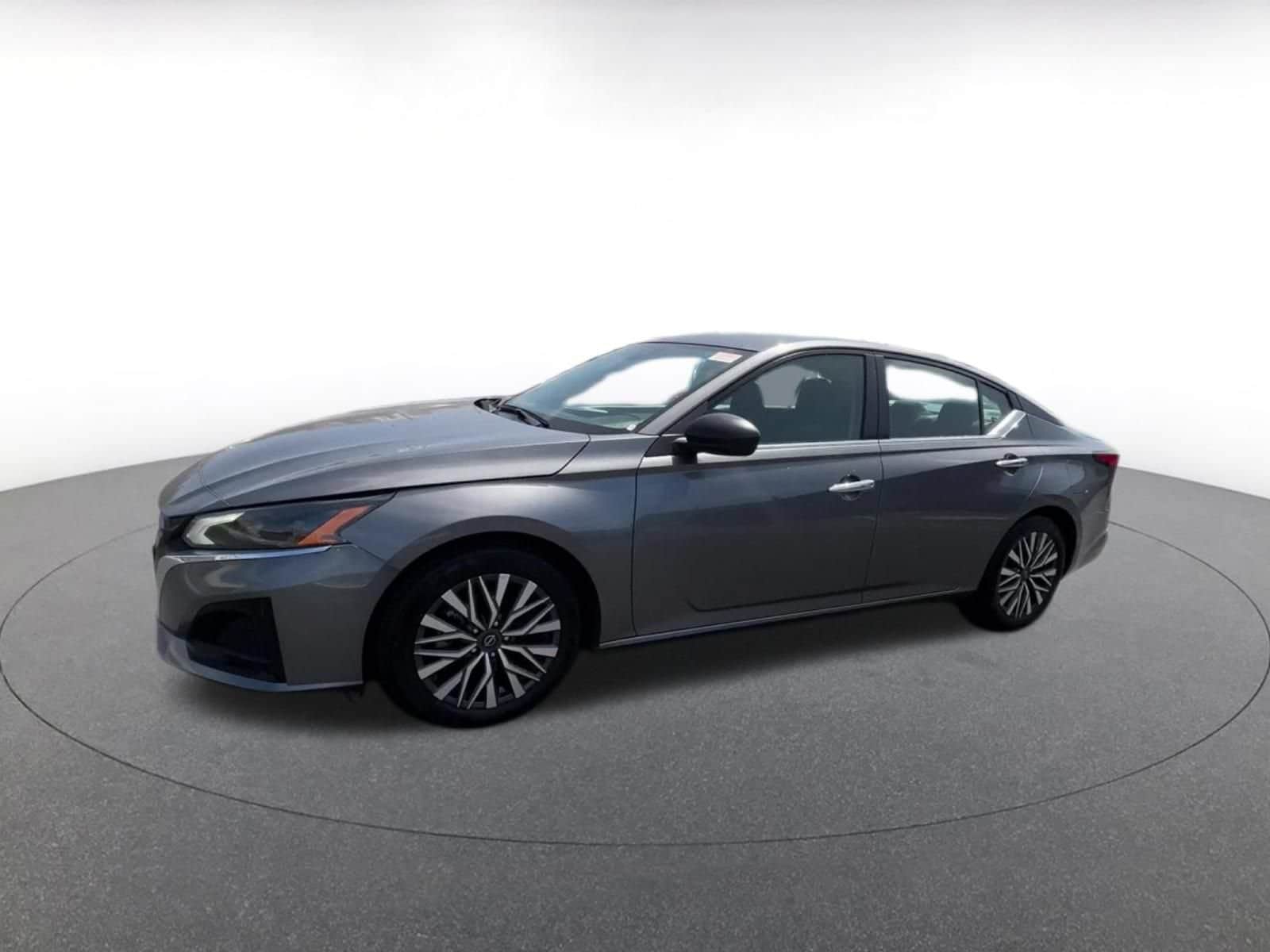Thumbnail: 2025 Nissan Altima - 8