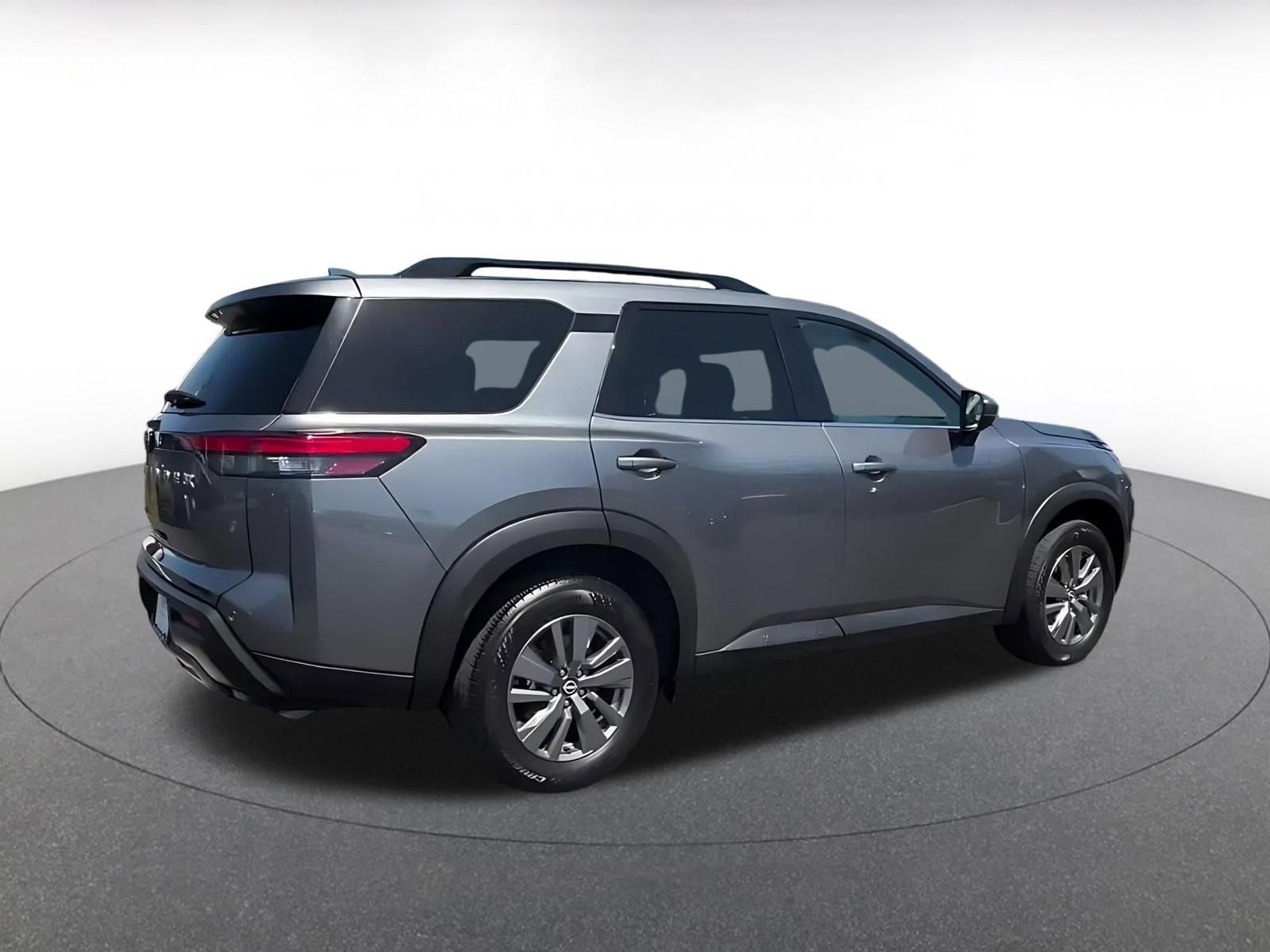 Thumbnail: 2025 Nissan Pathfinder - 15