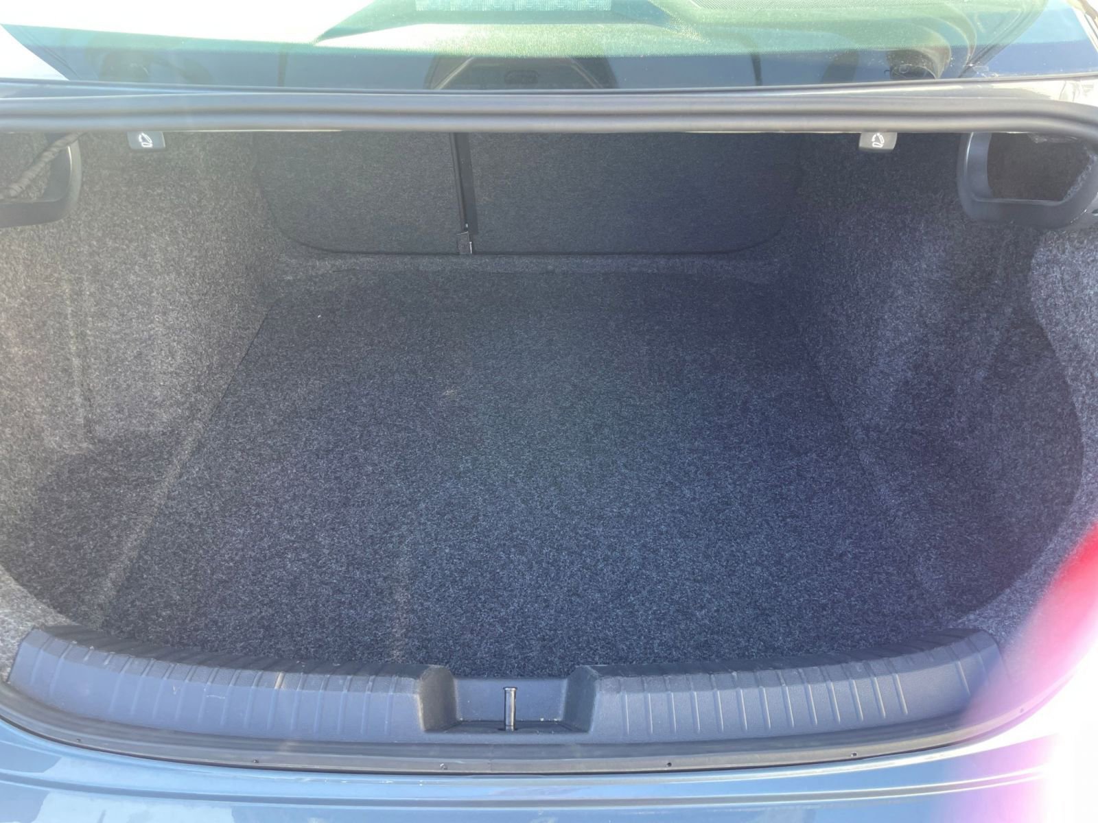 Thumbnail: 2025 Volkswagen Jetta - 31