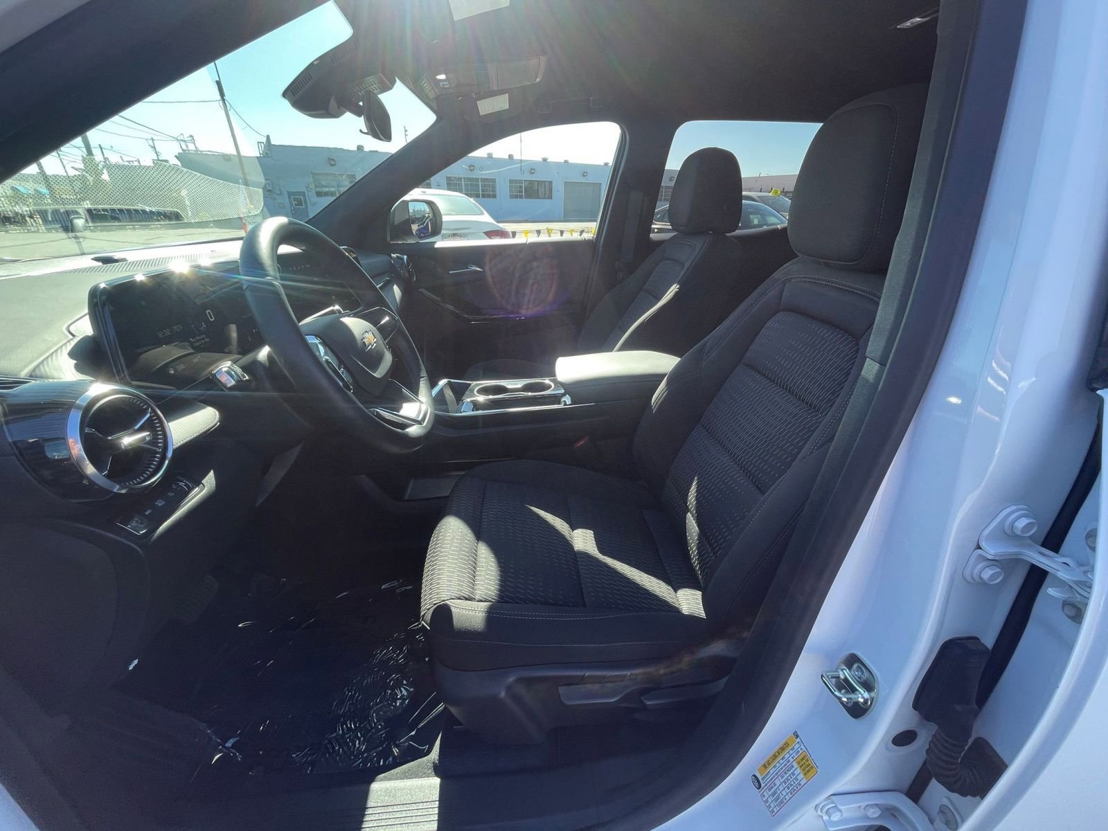 Thumbnail: 2025 Chevrolet Equinox - 27