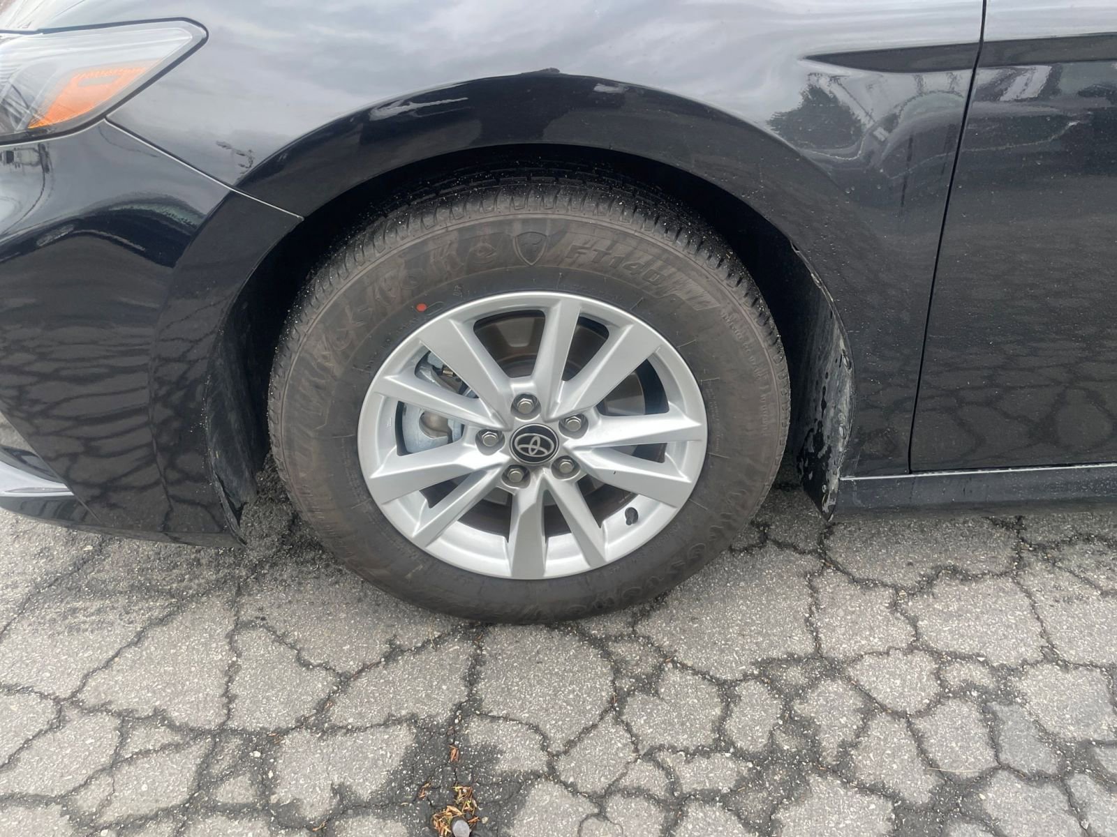 Thumbnail: 2025 Toyota Camry - 30