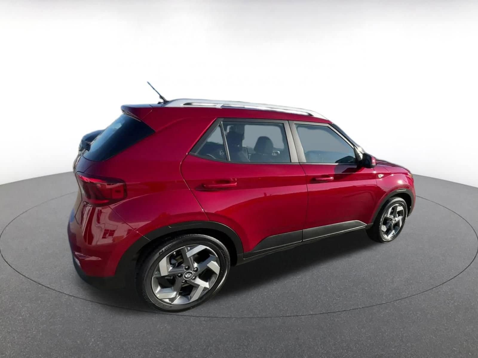 Thumbnail: 2025 Hyundai Venue - 15