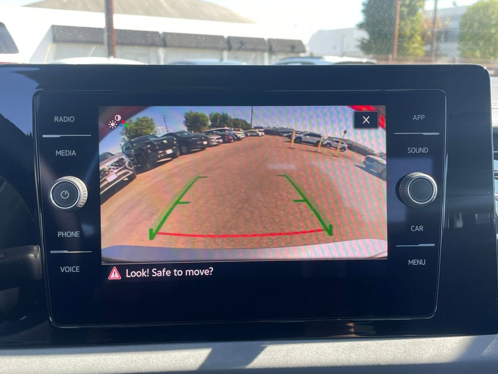 Thumbnail: 2025 Volkswagen Jetta - 17