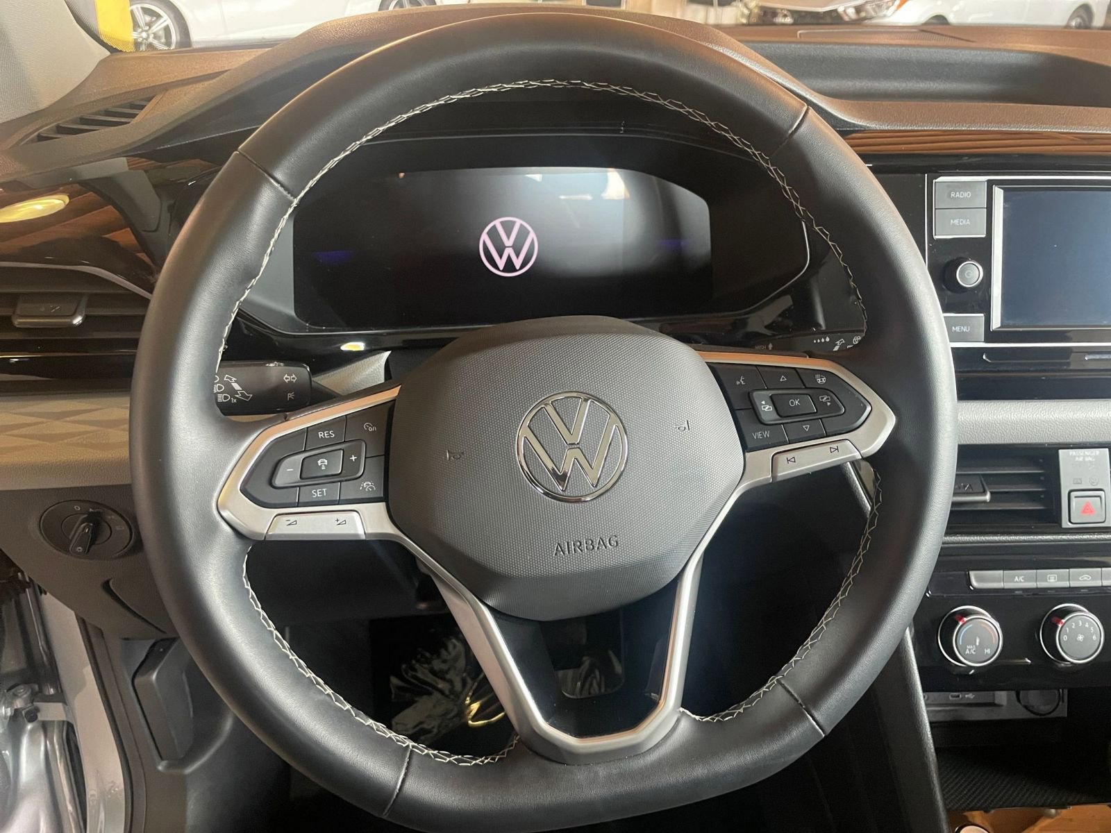 2024 Volkswagen Taos S 28