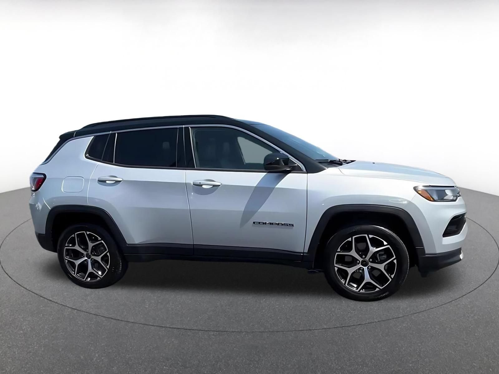 Thumbnail: 2025 Jeep Compass - 13