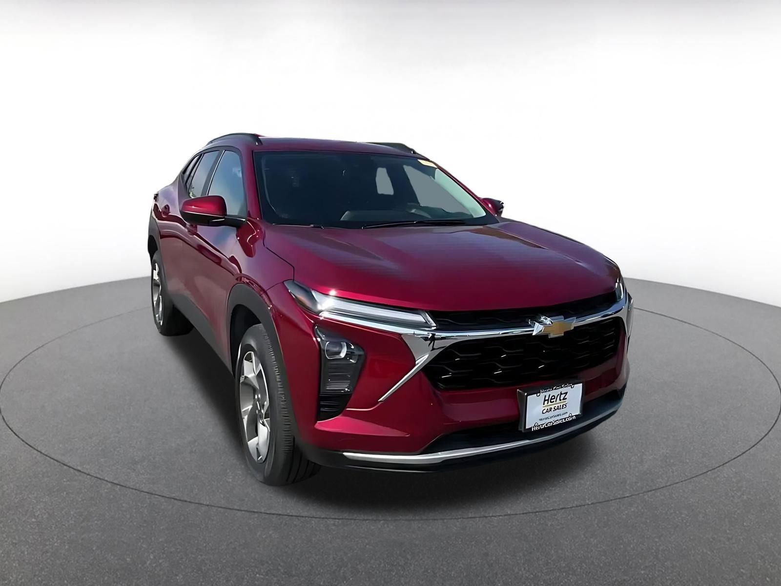 Thumbnail: 2025 Chevrolet Trax - 3