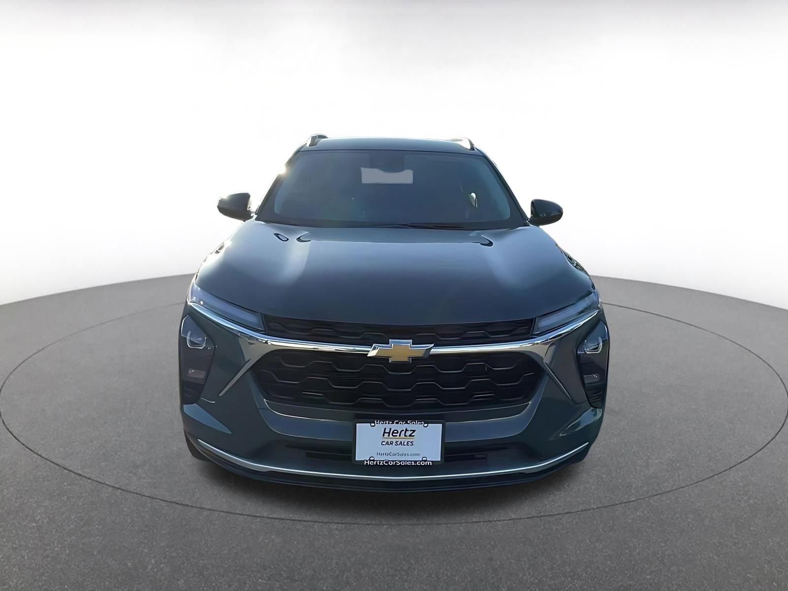 Thumbnail: 2025 Chevrolet Trax - 4