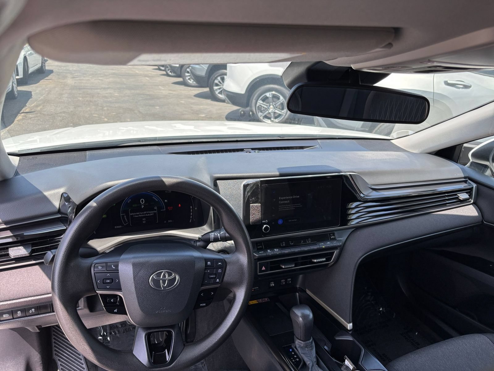 Thumbnail: 2025 Toyota Camry - 32