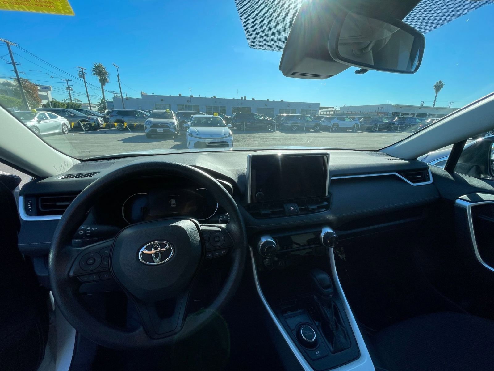 Thumbnail: 2025 Toyota RAV4 - 33