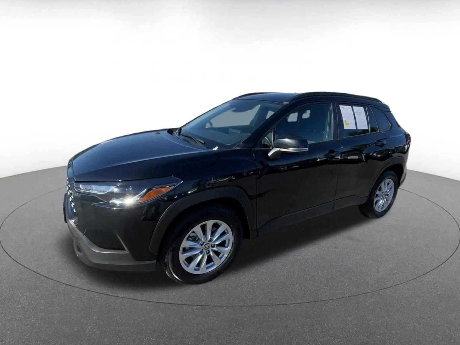 Thumbnail: 2025 Toyota Corolla Cross - 8