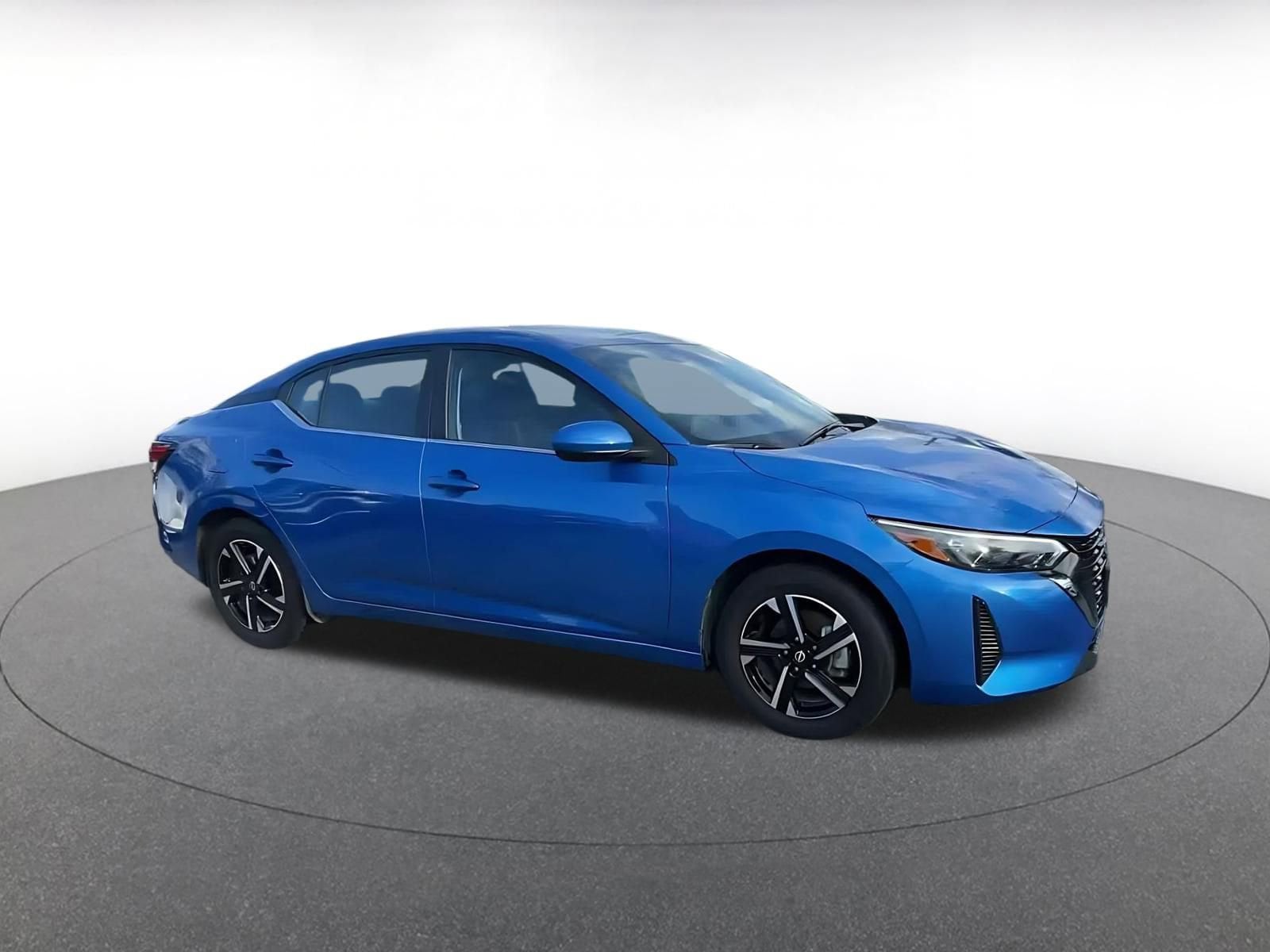 Thumbnail: 2025 Nissan Sentra - 2