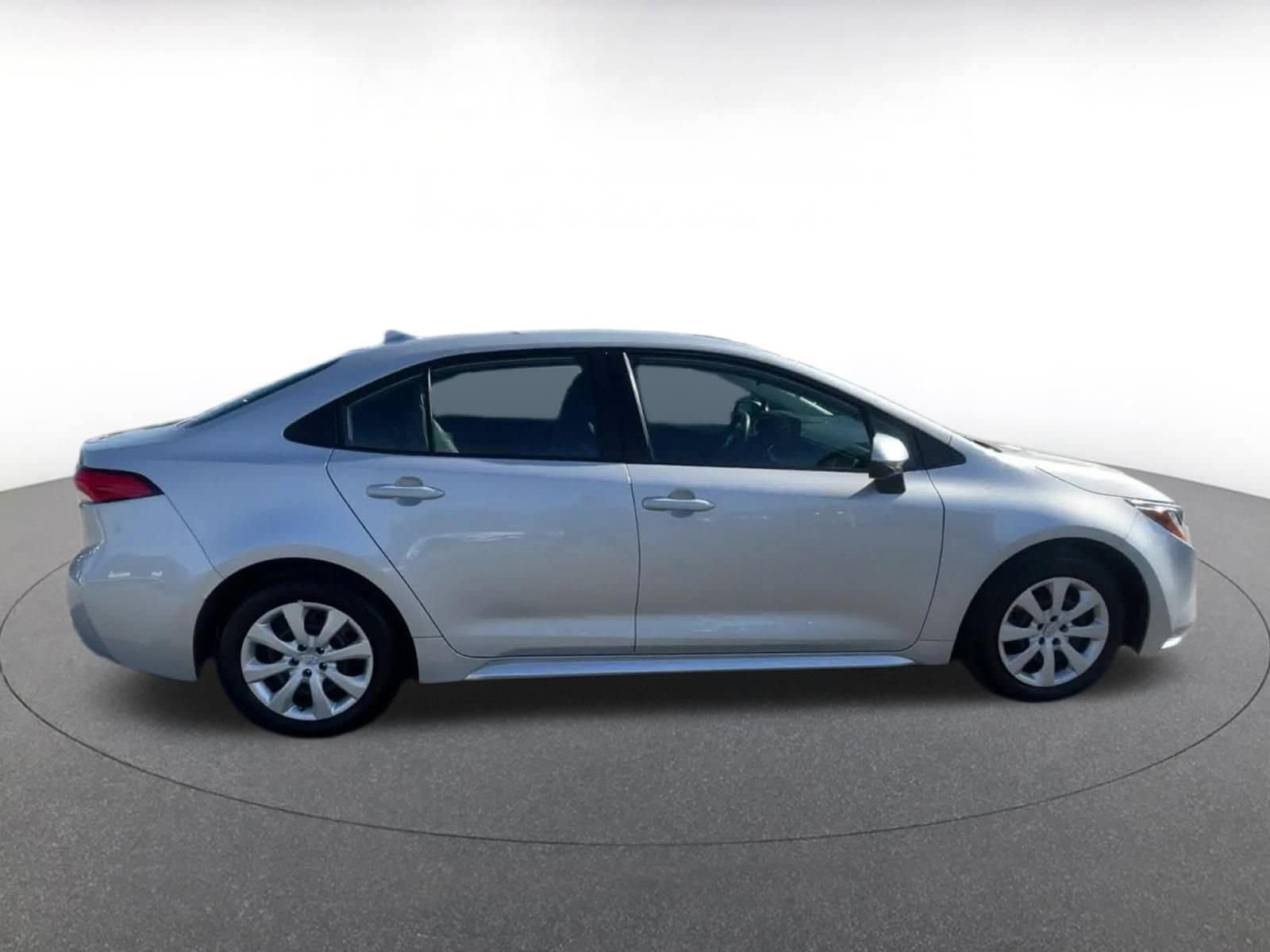 Thumbnail: 2025 Toyota Corolla - 16