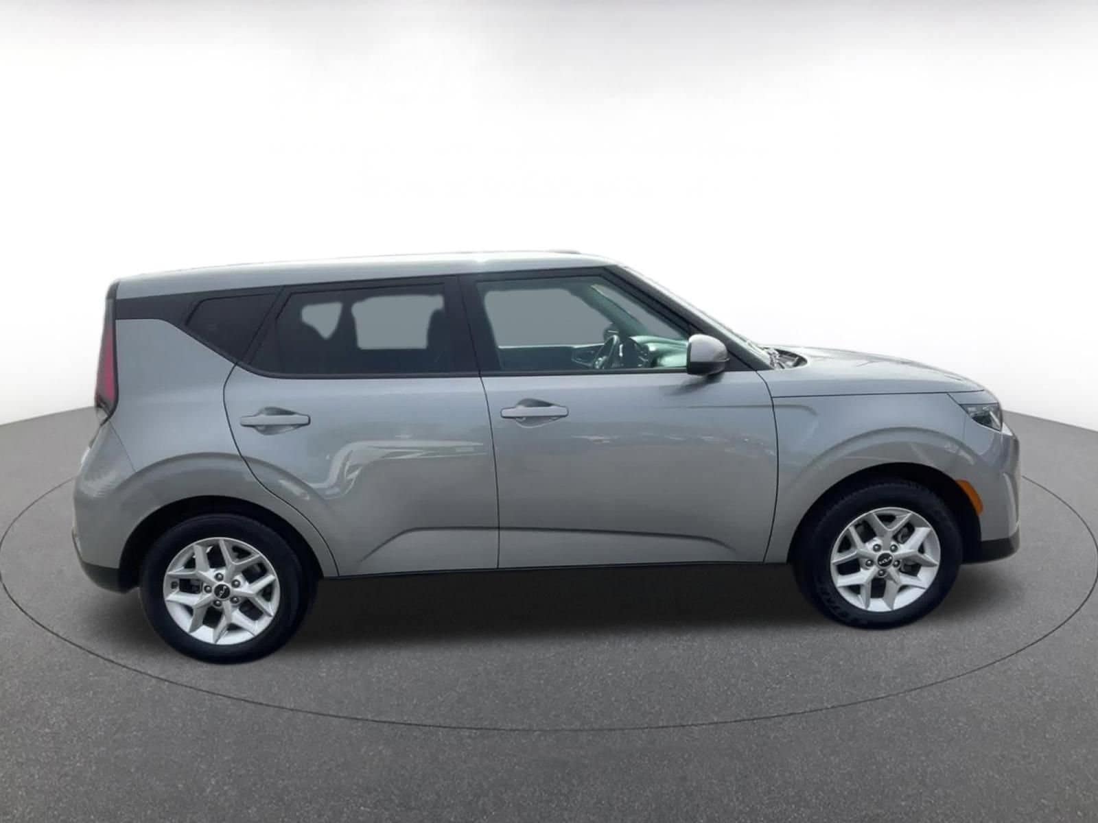 Thumbnail: 2025 Kia Soul - 16