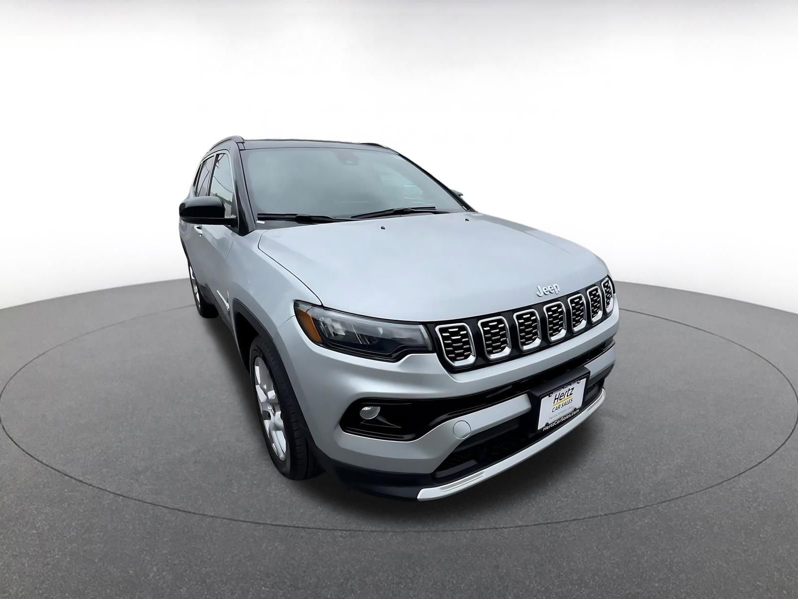 Thumbnail: 2025 Jeep Compass - 3