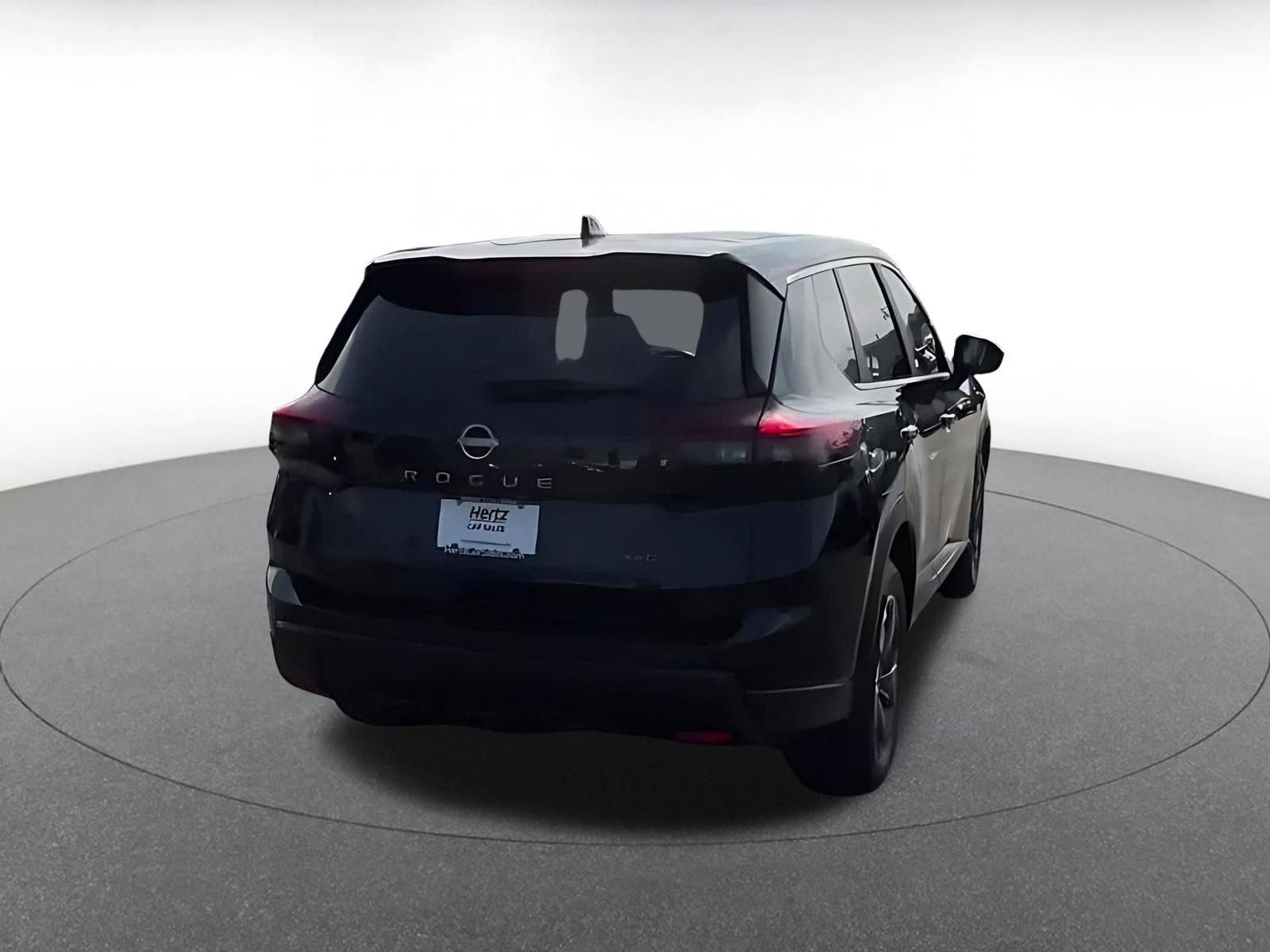 Thumbnail: 2025 Nissan Rogue - 15