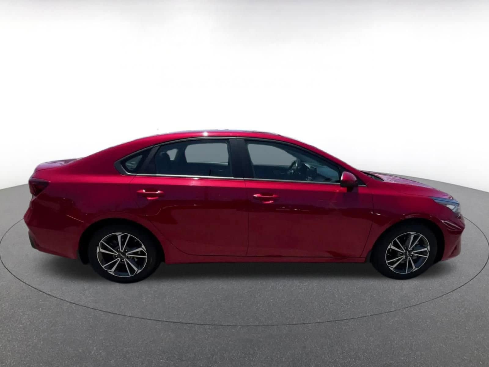 2023 Kia Forte LXS 16