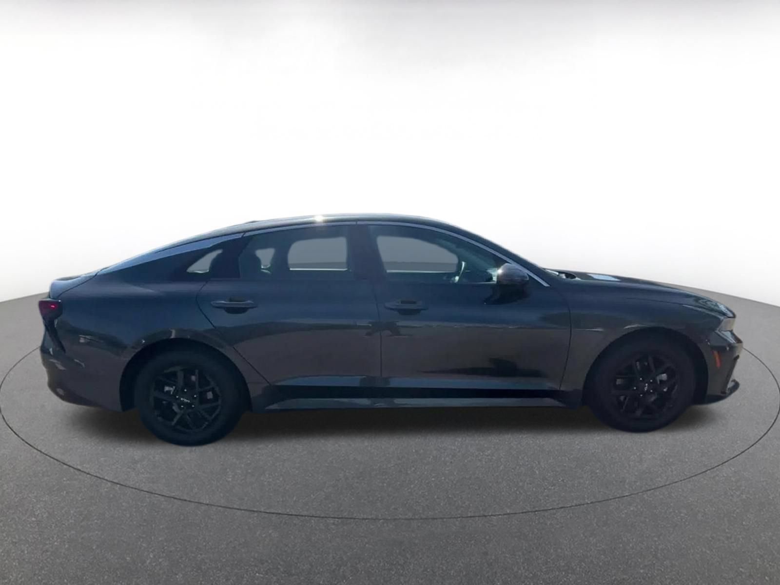 Thumbnail: 2025 Kia K5 - 16