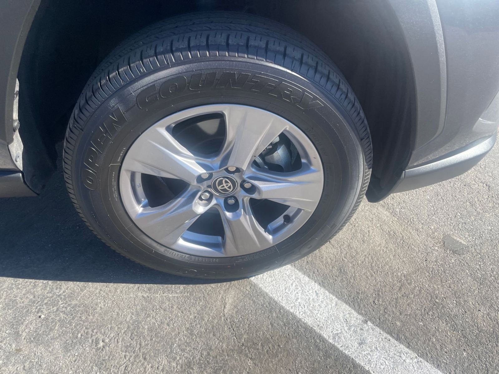 Thumbnail: 2025 Toyota RAV4 - 31