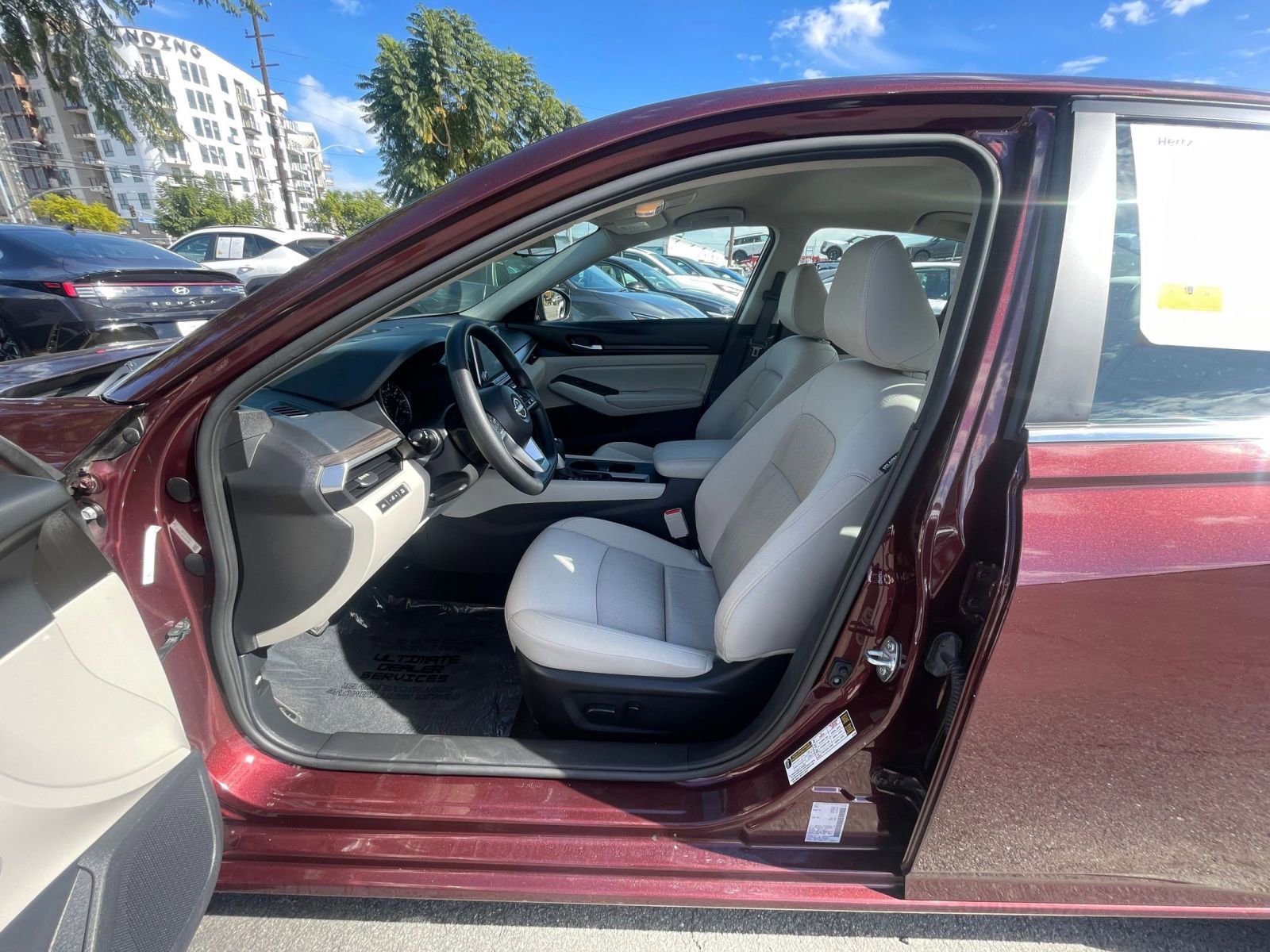 Thumbnail: 2025 Nissan Altima - 28