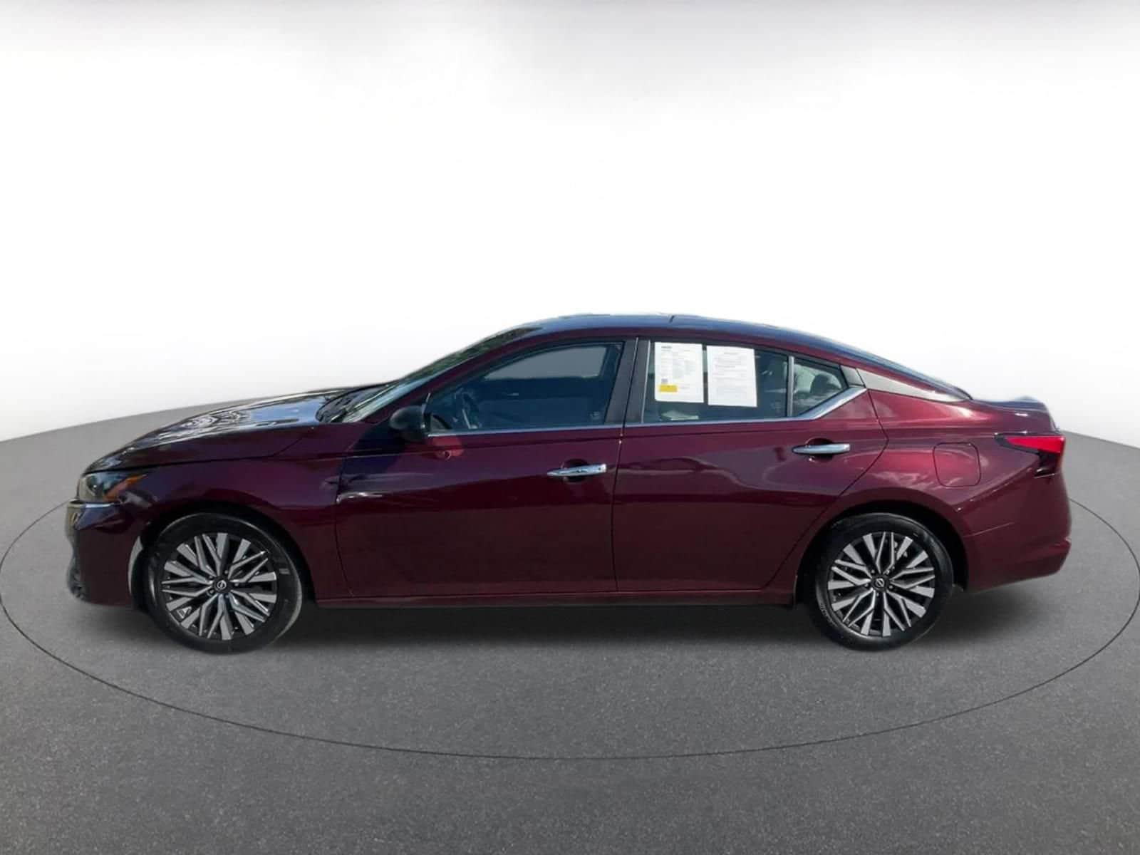 Thumbnail: 2025 Nissan Altima - 8