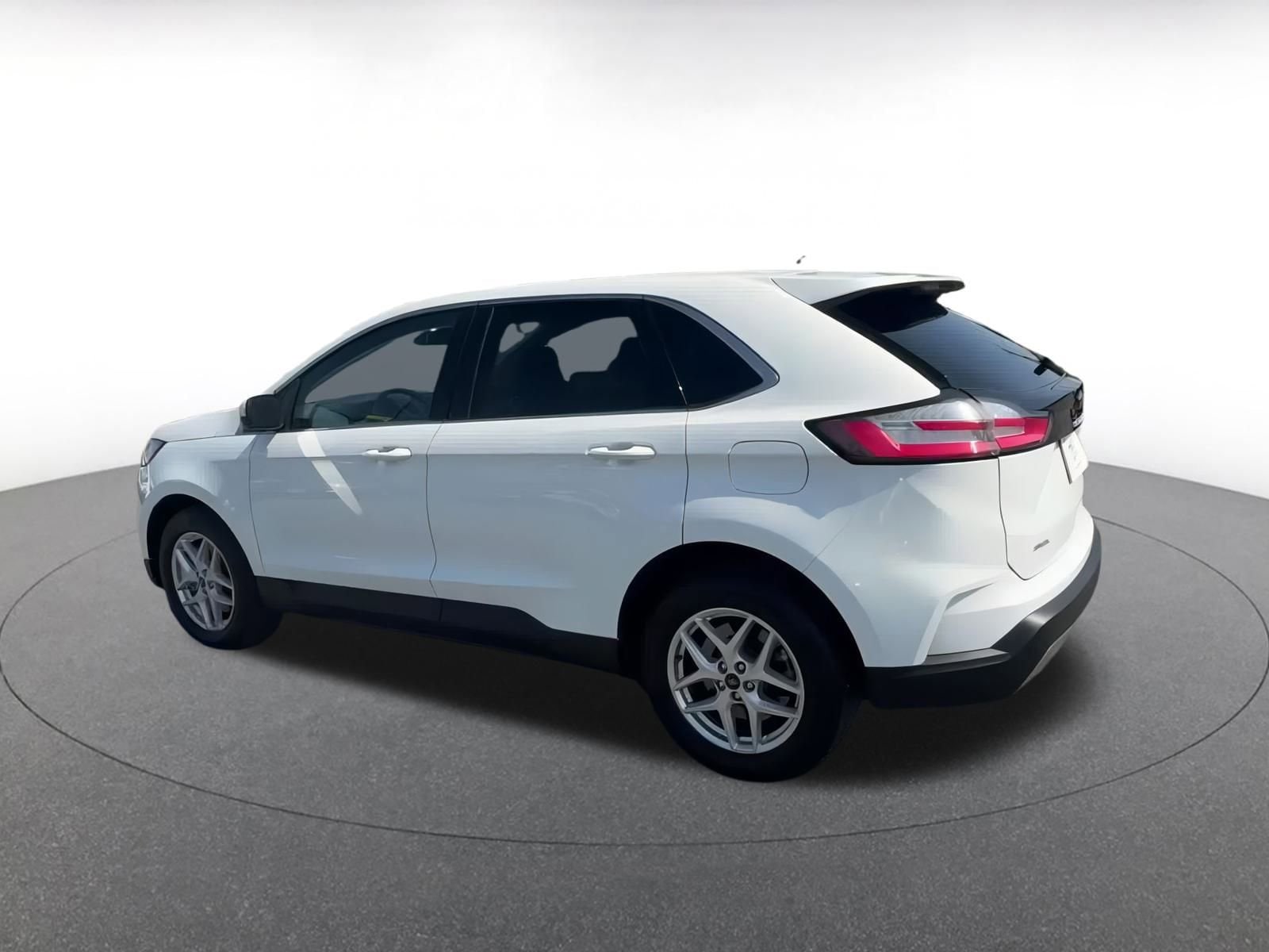 Thumbnail: 2024 Ford Edge - 10