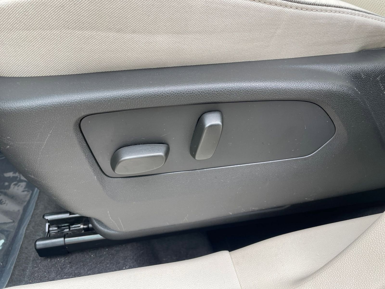 2023 Buick Envision Essence 23