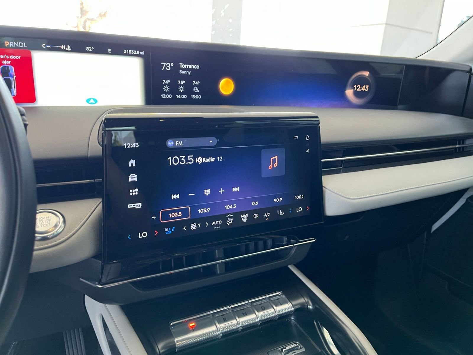 Thumbnail: 2024 Lincoln Nautilus - 18