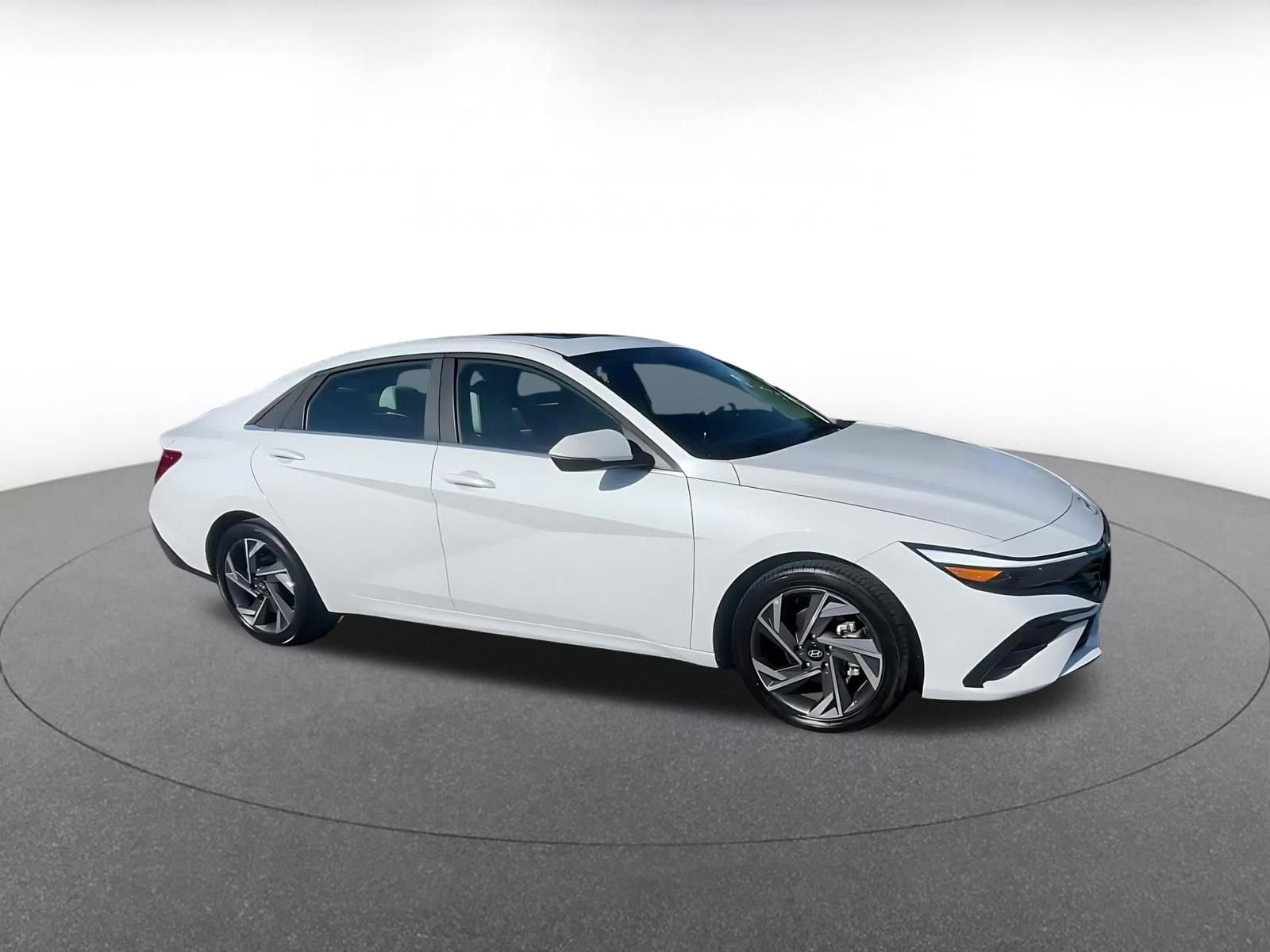 Thumbnail: 2025 Hyundai Elantra - 2