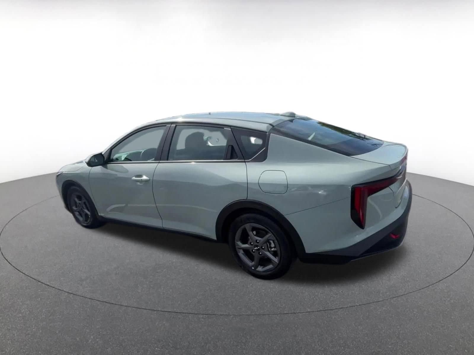 Thumbnail: 2025 Kia K4 - 10