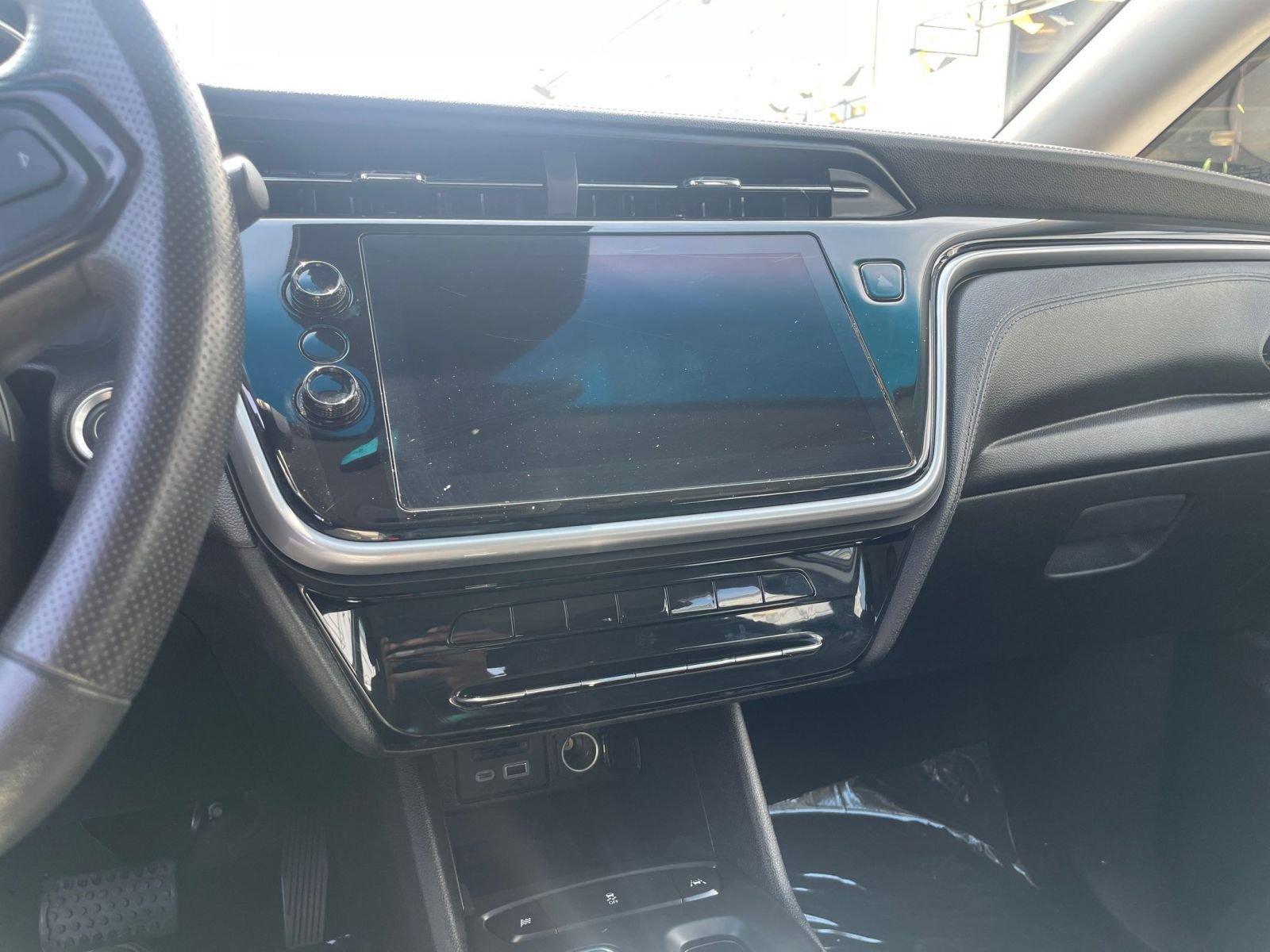 Thumbnail: 2023 Chevrolet Bolt EV - 21