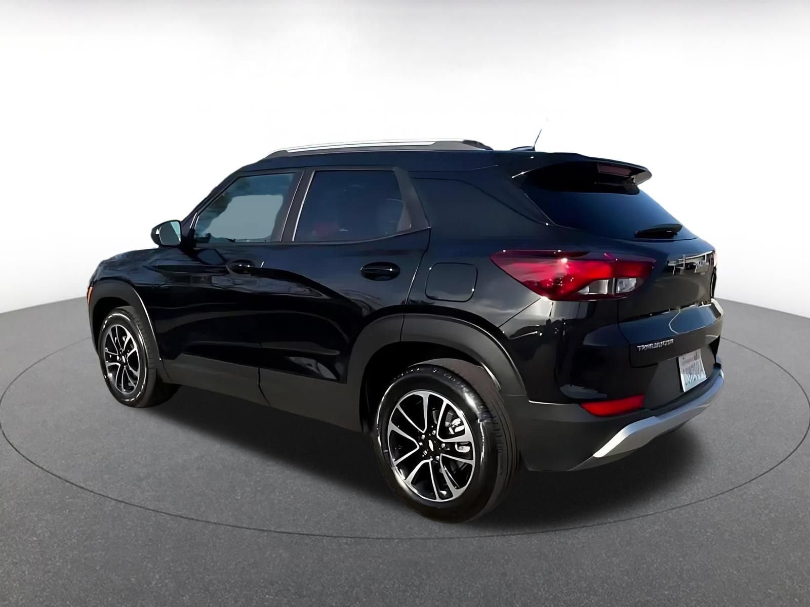 Thumbnail: 2025 Chevrolet TrailBlazer - 10