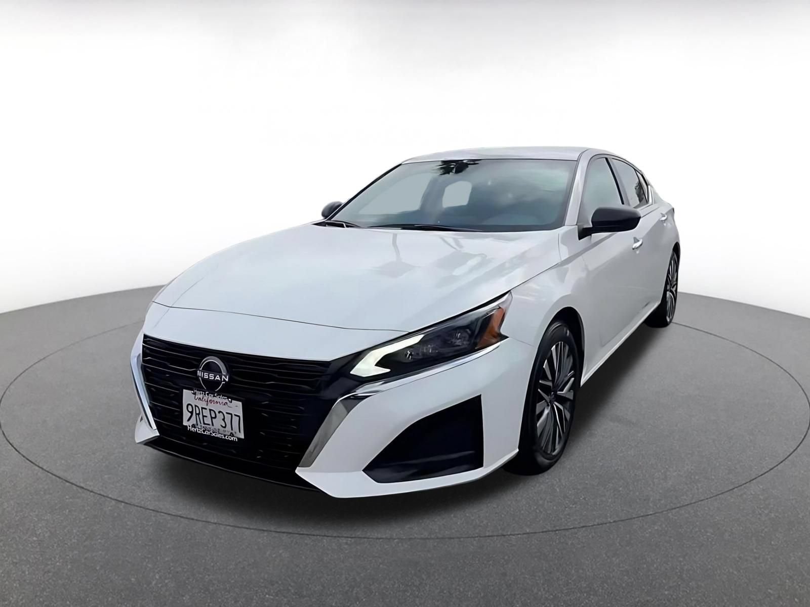 Thumbnail: 2025 Nissan Altima - 7