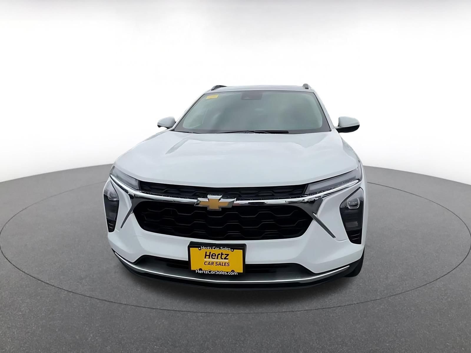 Thumbnail: 2025 Chevrolet Trax - 4