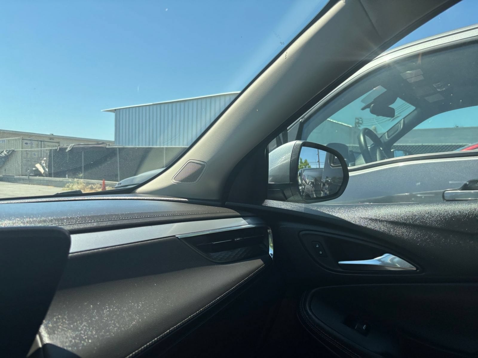 Thumbnail: 2025 Buick Encore GX - 31