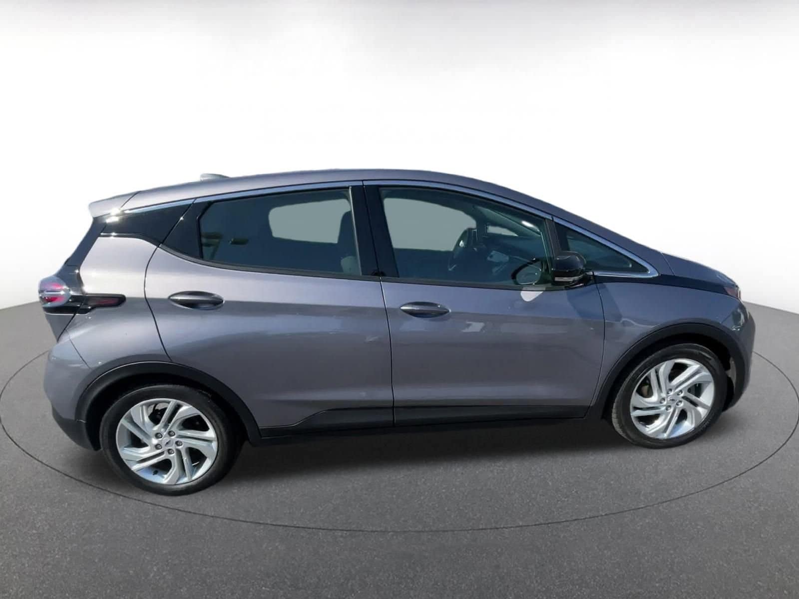 Thumbnail: 2023 Chevrolet Bolt EV - 16