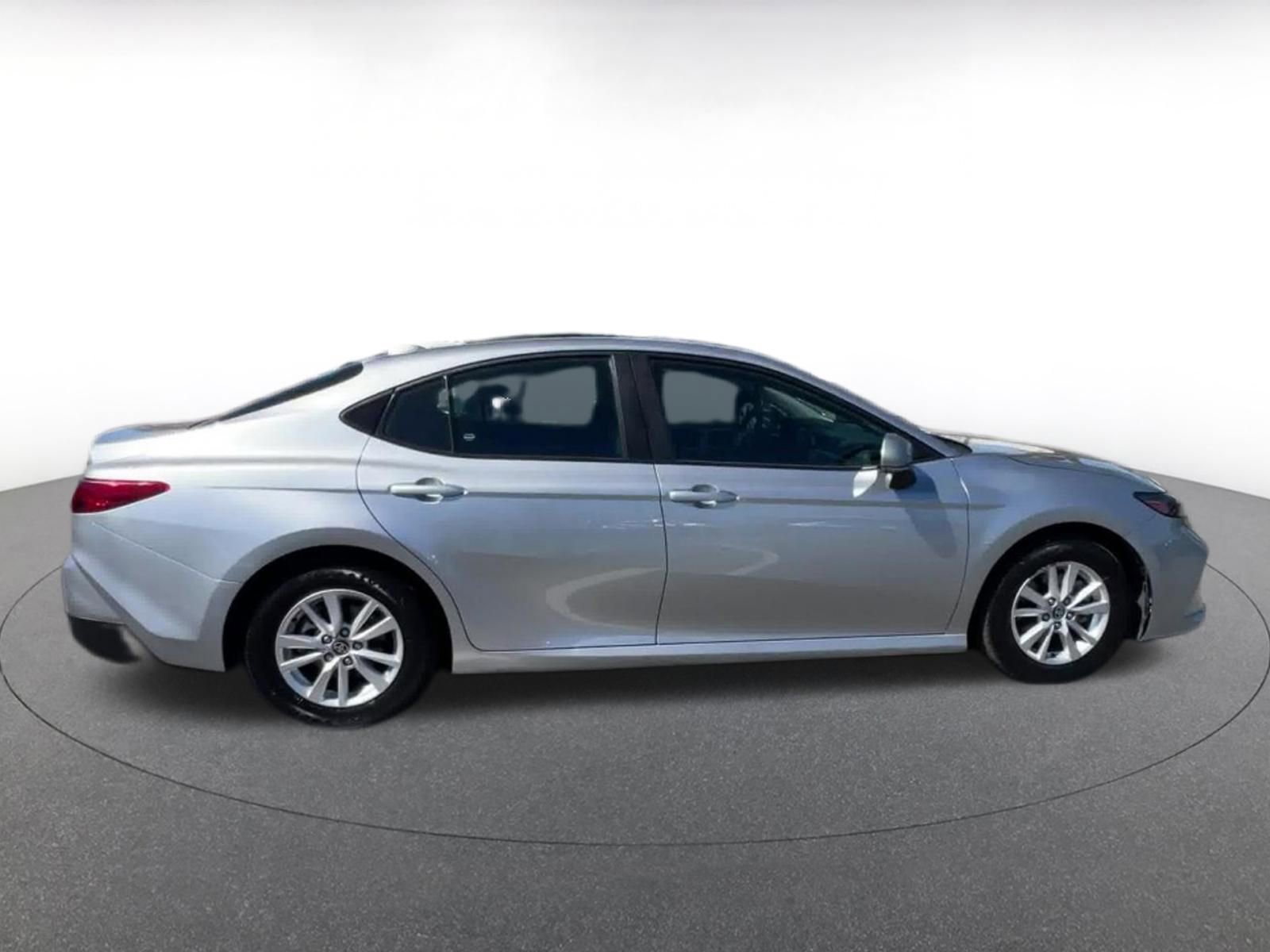 Thumbnail: 2025 Toyota Camry - 15