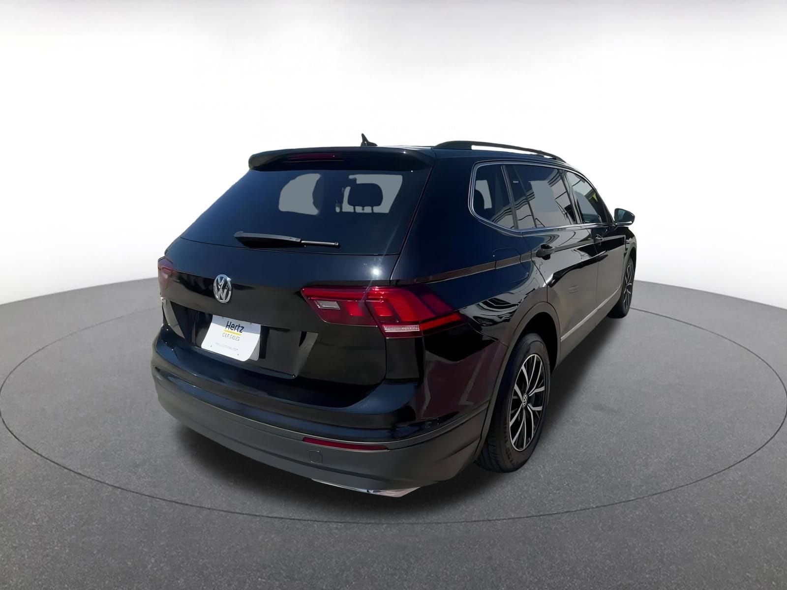Thumbnail: 2021 Volkswagen Tiguan - 14