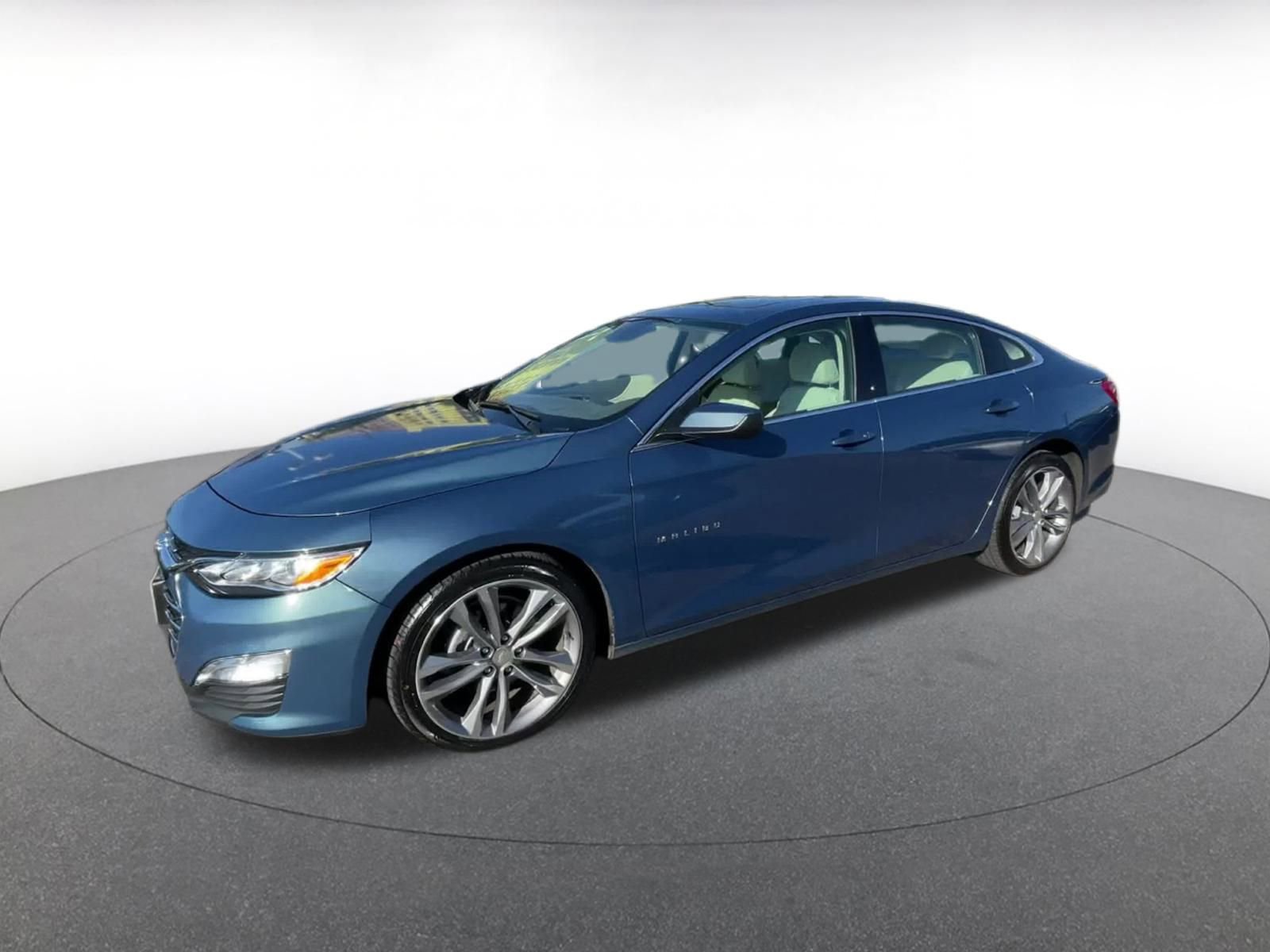 Thumbnail: 2024 Chevrolet Malibu - 8