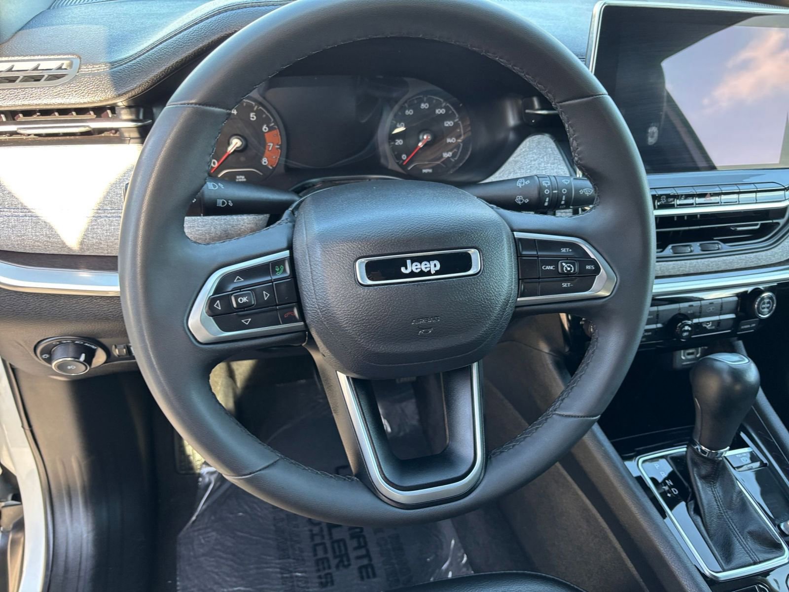 Thumbnail: 2023 Jeep Compass - 28