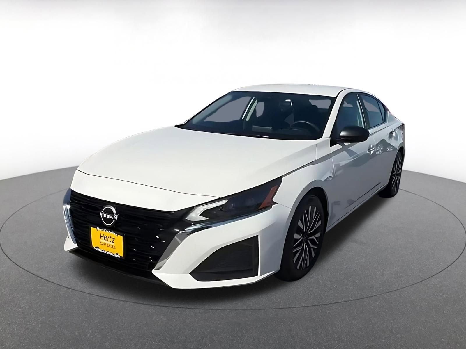 Thumbnail: 2025 Nissan Altima - 8