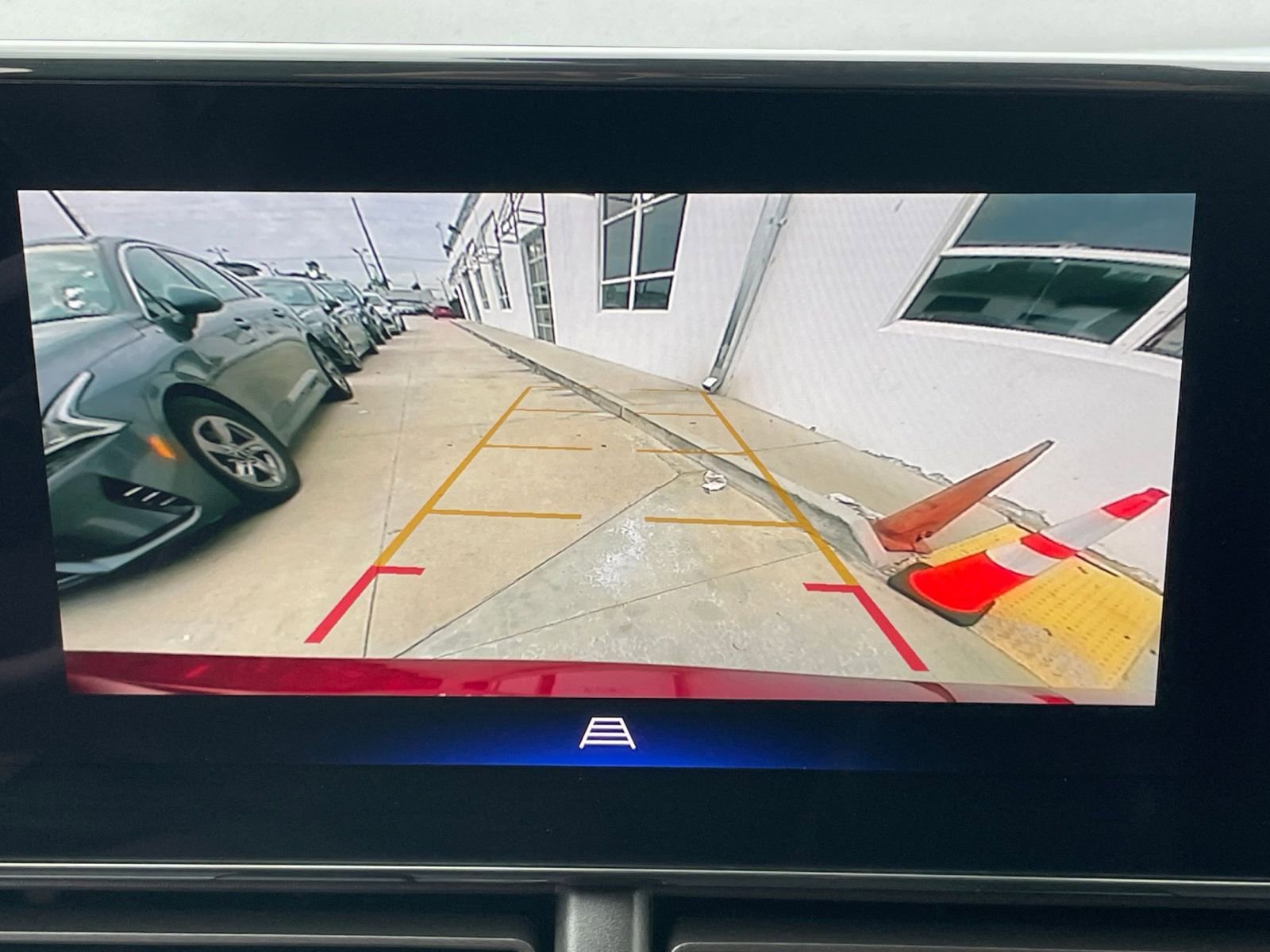 Thumbnail: 2025 Chevrolet Trax - 23