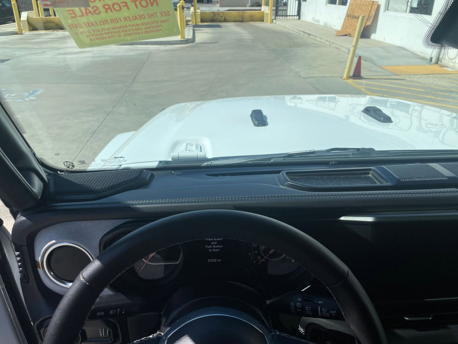 Thumbnail: 2025 Jeep Wrangler - 34