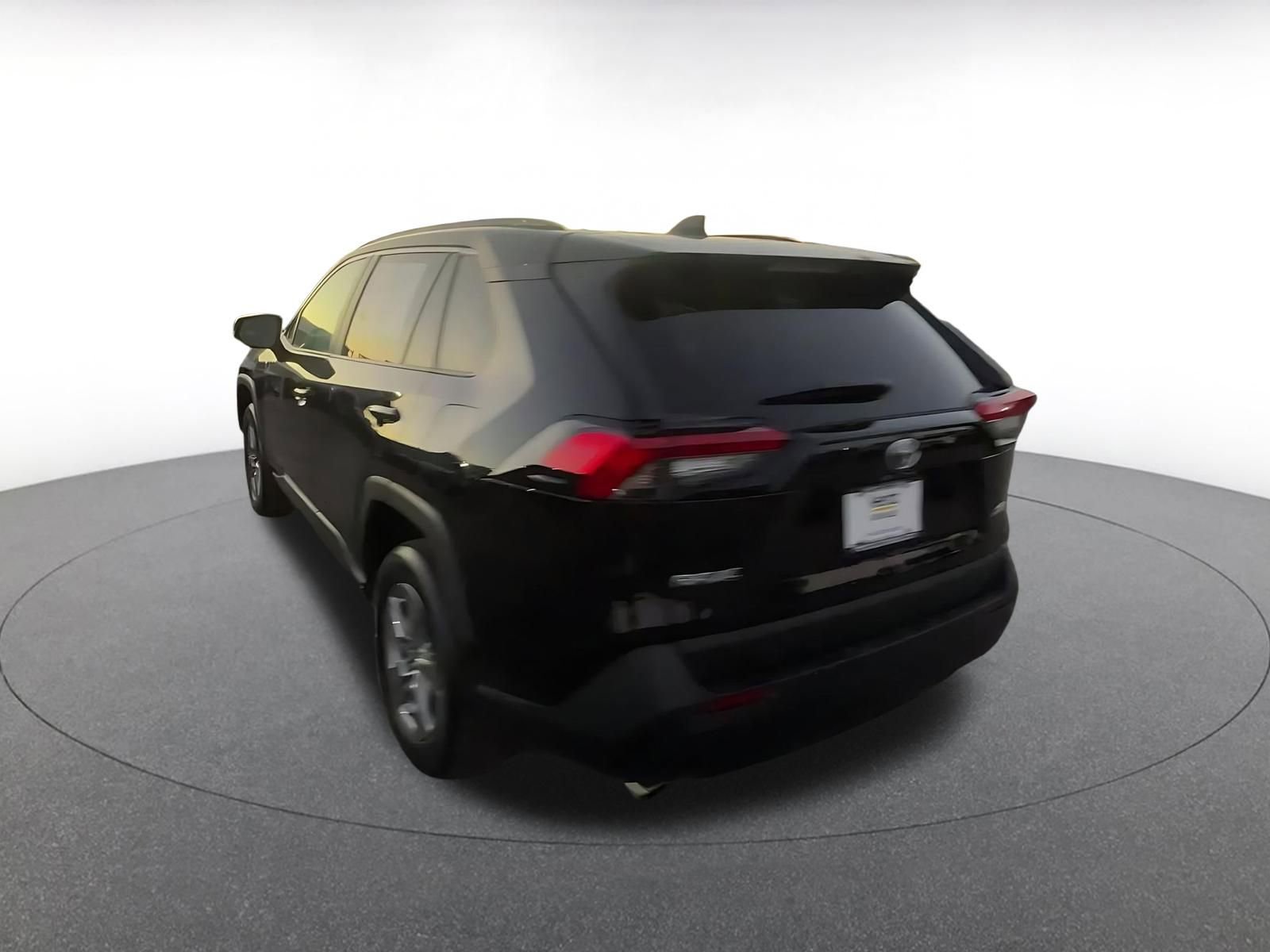 Thumbnail: 2025 Toyota RAV4 - 11