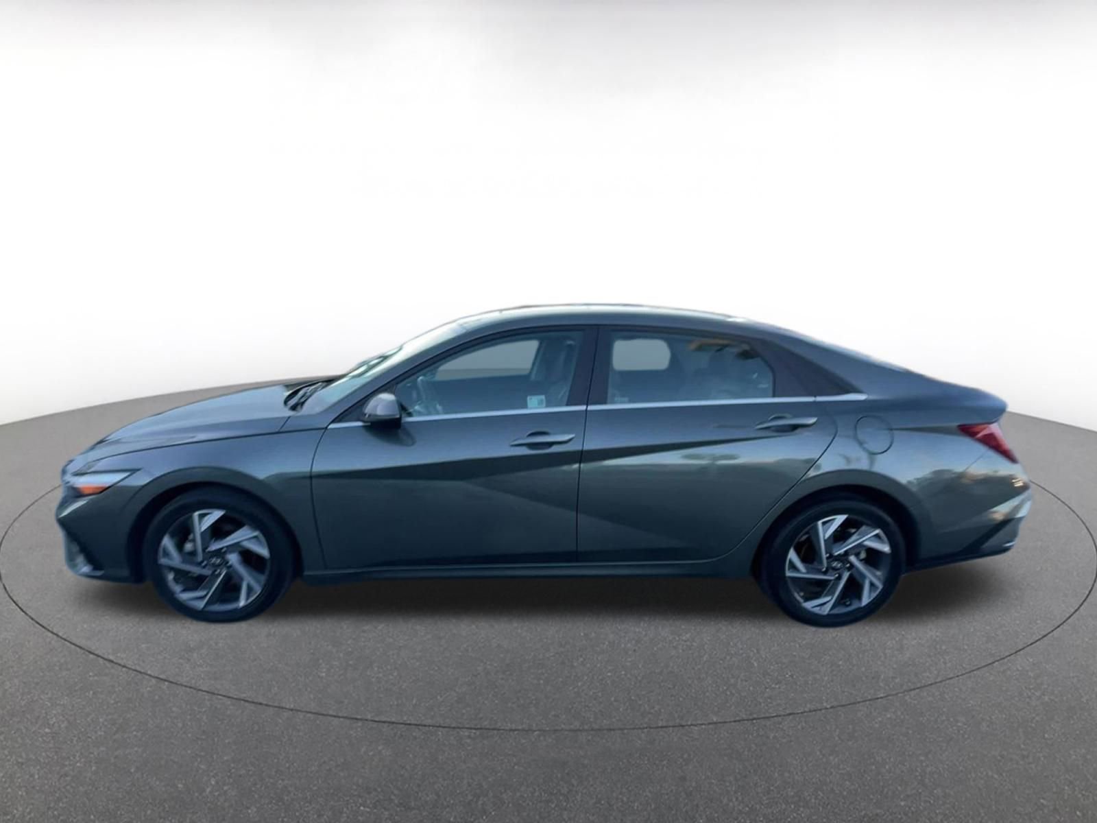 Thumbnail: 2025 Hyundai Elantra - 9