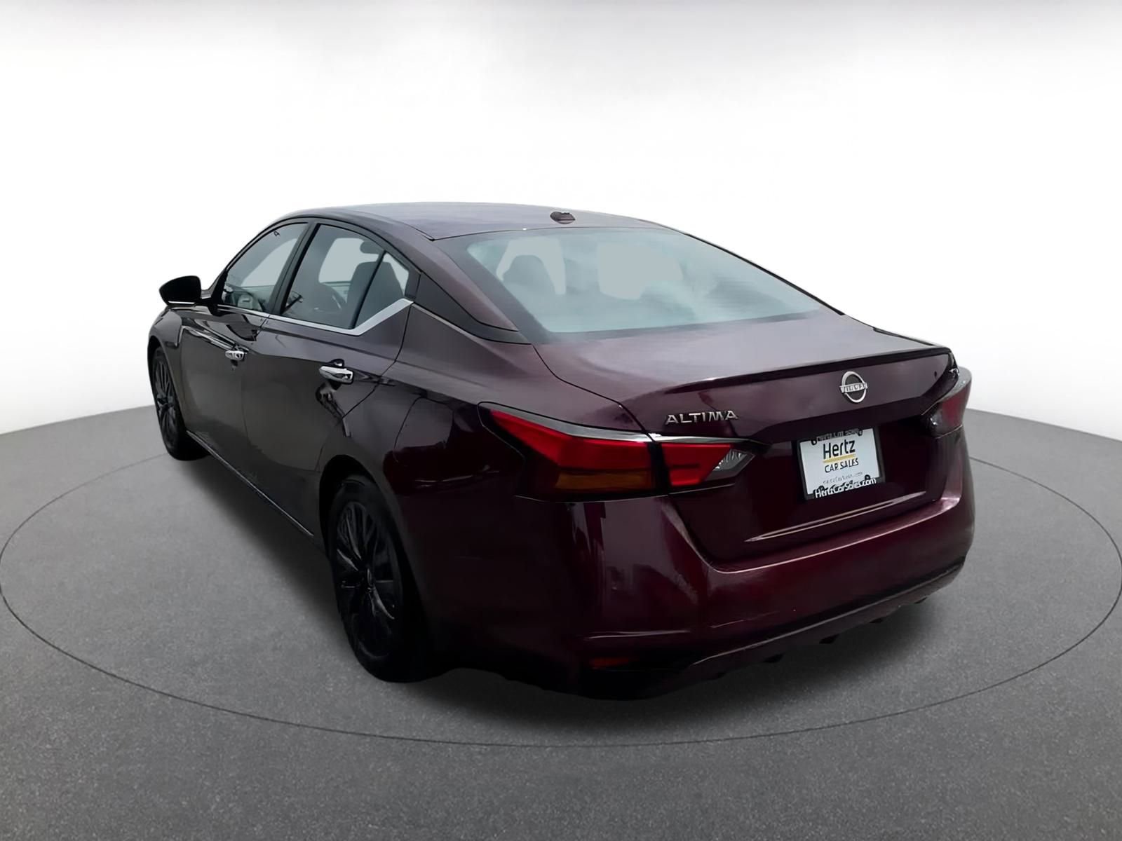 Thumbnail: 2024 Nissan Altima - 10