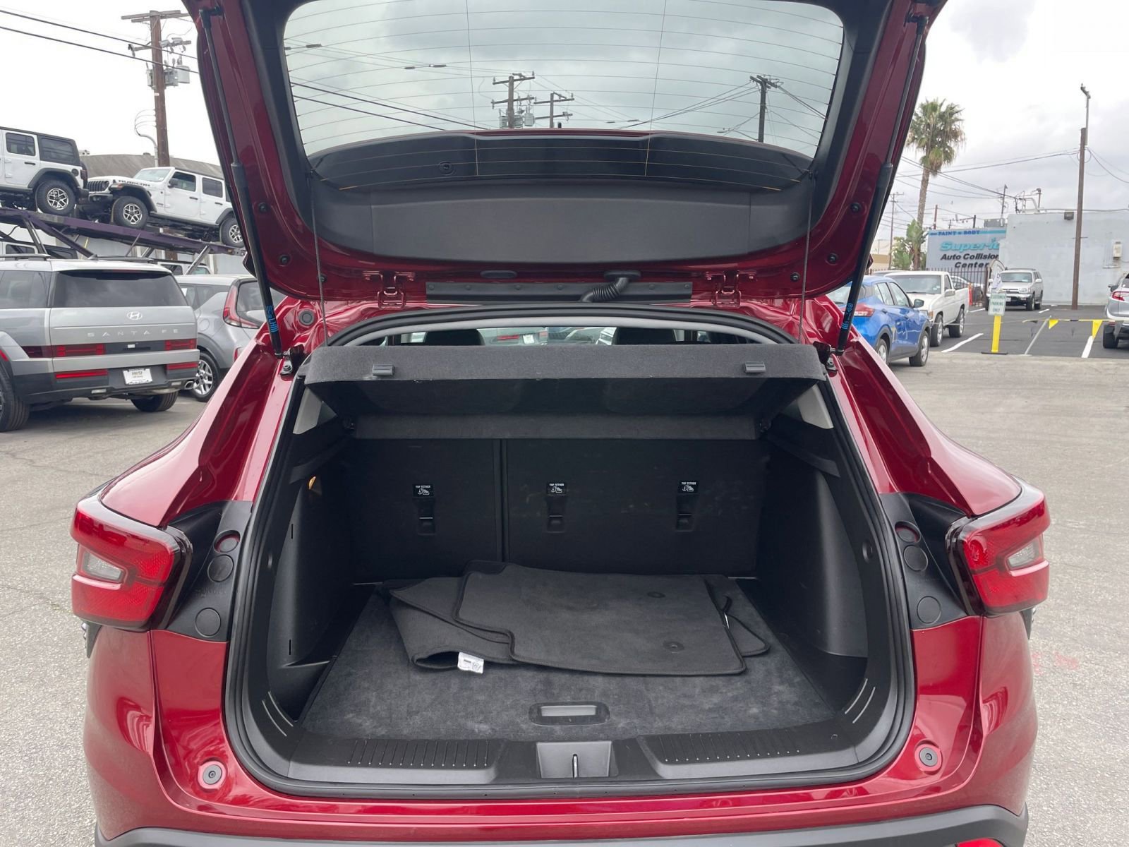 Thumbnail: 2025 Chevrolet Trax - 31