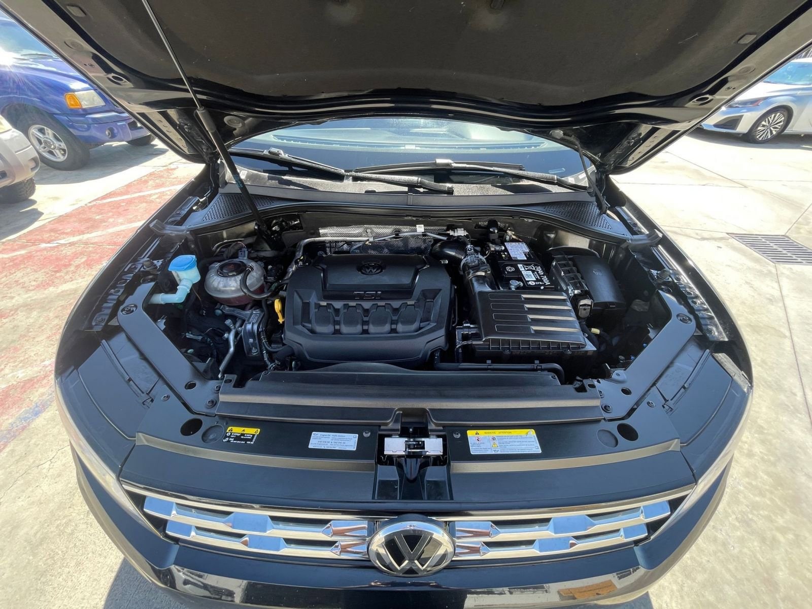 Thumbnail: 2021 Volkswagen Tiguan - 32